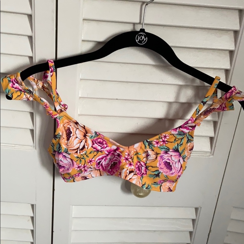 Floral bikini top in yellow with pink flowers